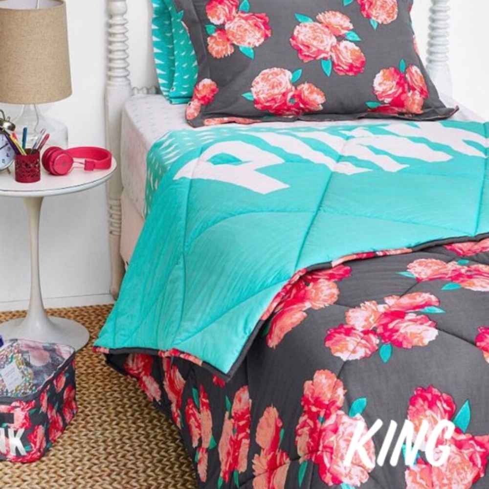 KING Victoria’s Secret PINK Floral Comforter Rare
